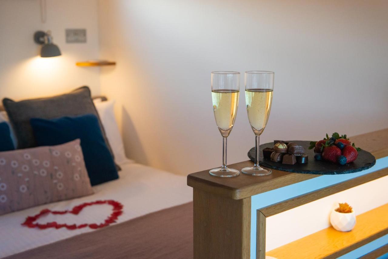 Bonnie Barns - Adults Only Luxury Lodges With Hot Tubs Luss Buitenkant foto