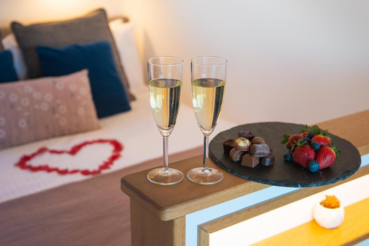 Bonnie Barns - Adults Only Luxury Lodges With Hot Tubs Luss Buitenkant foto